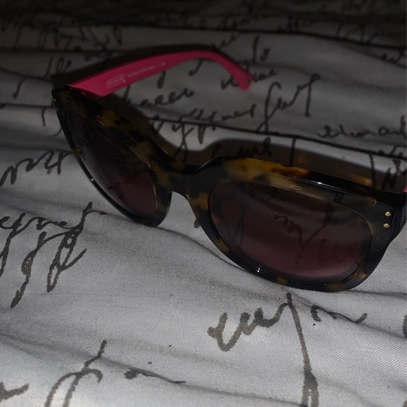 Coach sunglasses pink with leopard print… fun for the spring and summer! ;) - Picture 2 of 8